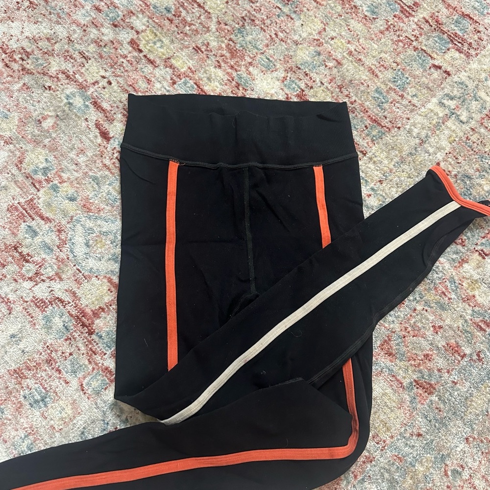 Free People two toned lined leggings!